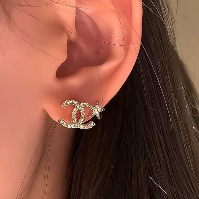 Women's earrings 18K gold plated, low allergenic, suitable for sensitive ears, lightweight daily gold earrings.
