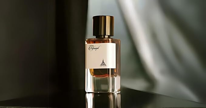 Paris Corner | Rifaaqat Unisex EDP 2.8 Fl Oz | A Captivating Blend of Elemi, Pink Pepper, and Vanilla with Smoky Leather Notes | Sophisticated and Alluring Vanilla Perfume Experience
