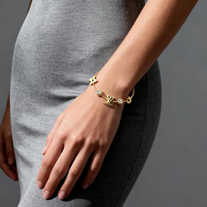 Gold Chain Bracelet with Crystal Accents, Luxury Logo Design, Fashion Jewelry for Women and Men