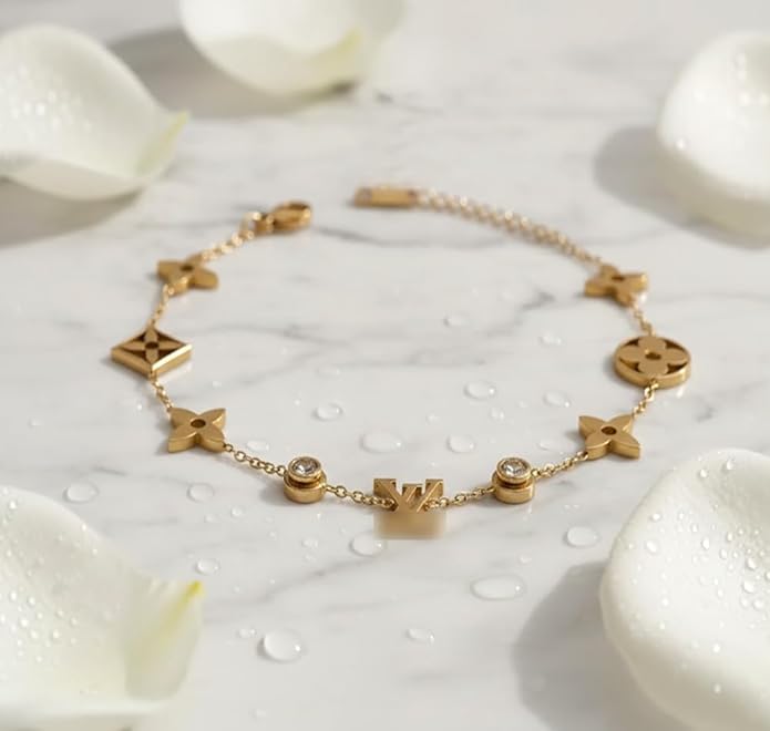 Gold Chain Bracelet with Crystal Accents, Luxury Logo Design, Fashion Jewelry for Women and Men