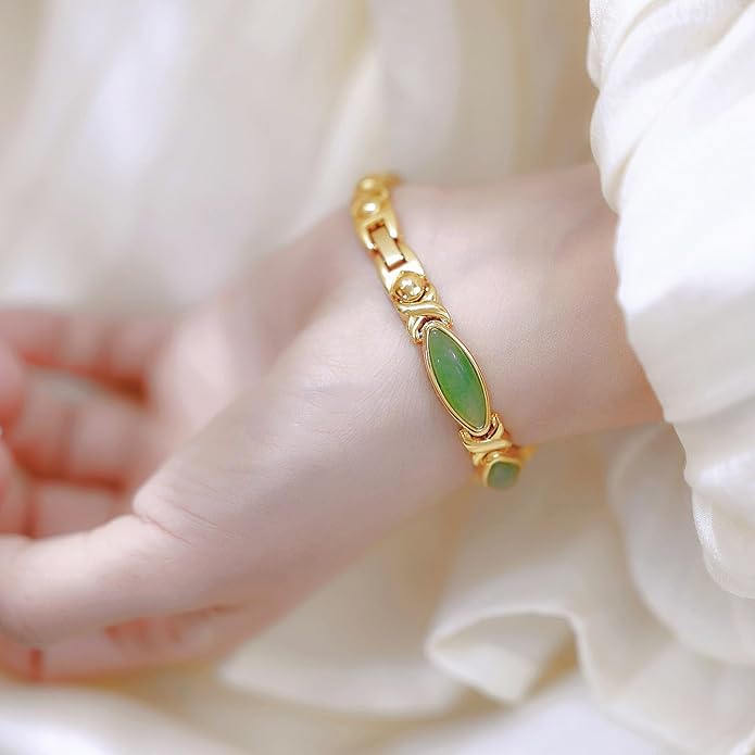 LOREO Elegant Women’s Gold Bracelet Watch Vintage Oval Dial, Waterproof Quartz Movement, Small Face Dress Watch for Ladies