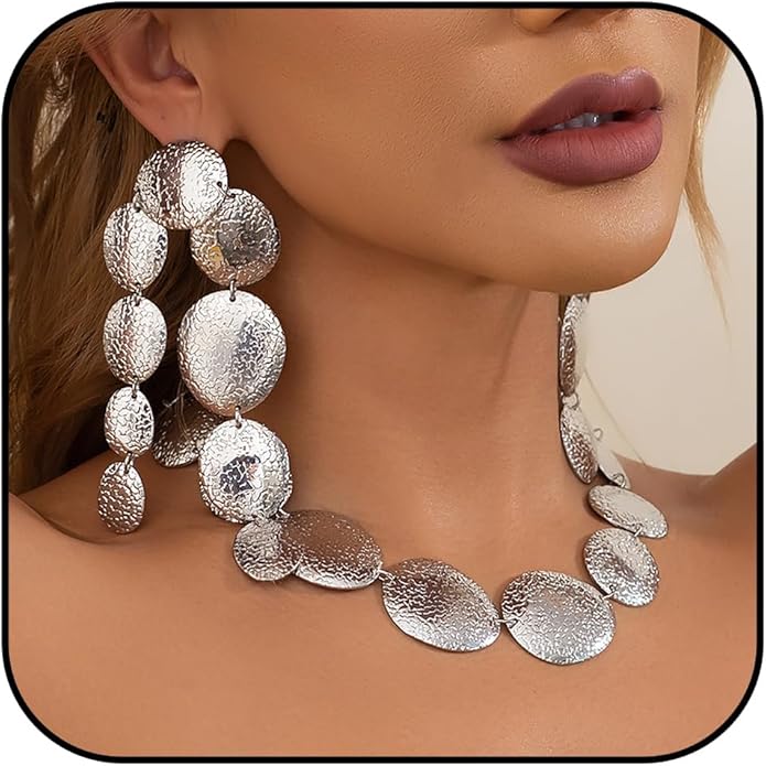 Elegant Gold Choker Necklace and Earring Set for Women, Textured Jewelry Set, Statement Necklace & Drop Earrings for Parties and Events