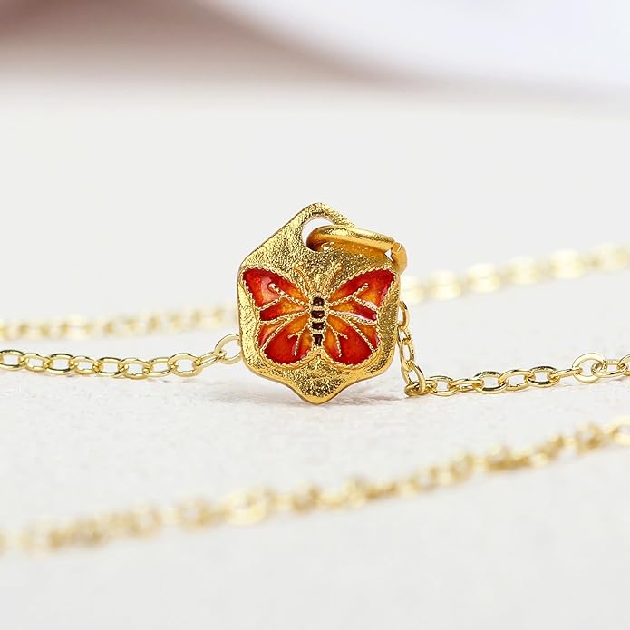 Dainty 18K Gold Plated Butterfly Necklaces Cute Gold Necklace for Women Simple Choker Jewelry for Women Trendy Jewelry Gifts