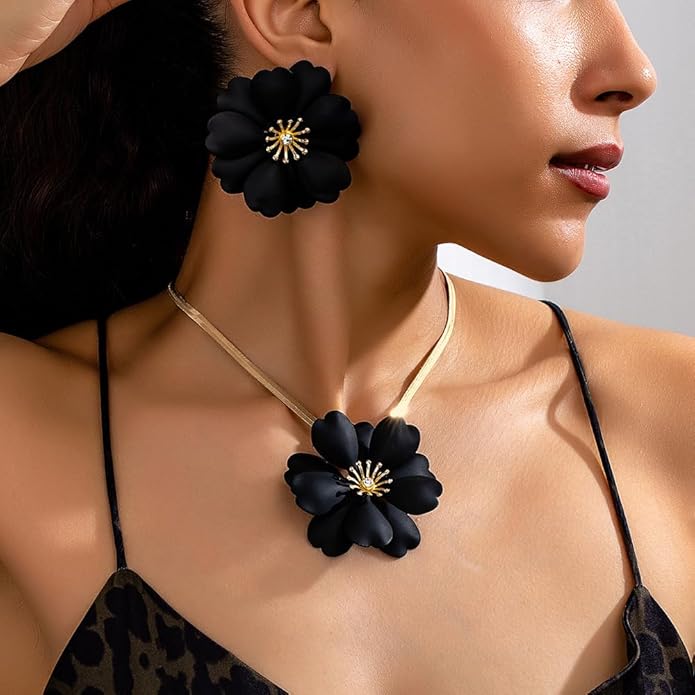 Vintage Flower Necklace Earring Set Gold Snake Chain Necklace Bohemian Red Flowers Choker Necklaces Hypoallergenic Statement Flower Stud Earrings Elegant Bridal Wedding Summer Beach Jewelry