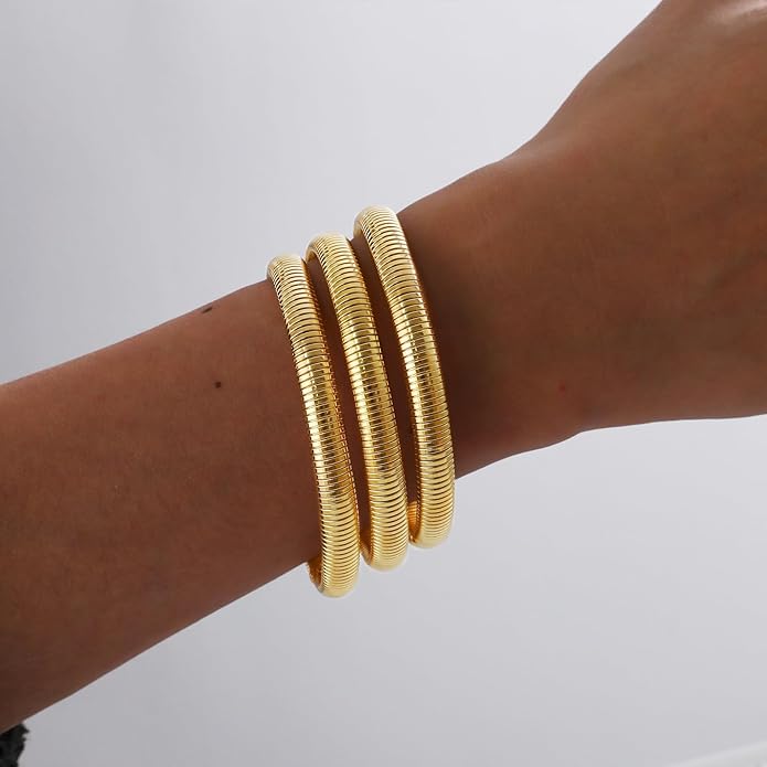 18K Gold Plated Bracelets for Women Gold Bangles for Women Chunky Bangle Bracelets for Women Bracelets Stack Tarnish Free Bangle Set of 3 for Women Accessories for Her Gifts