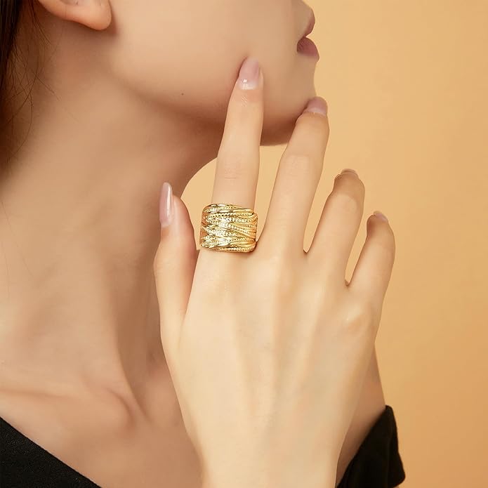 Mytys 2 Tone Intertwined Crossover Statement Ring Fashion Chunky Band Rings for Women Wide Index Finger Rings Costume Jewelry