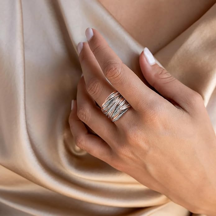 Mytys 2 Tone Intertwined Crossover Statement Ring Fashion Chunky Band Rings for Women Wide Index Finger Rings Costume Jewelry