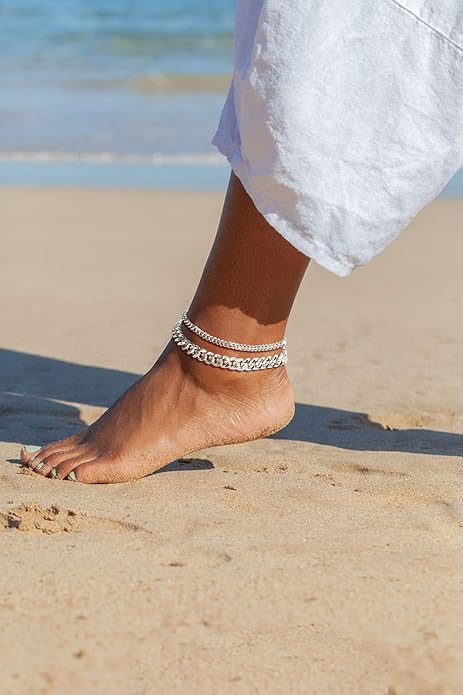 Foxgirl Gold Ankle Bracelets for Women 14K Gold Plated/Silver Anklets for Women Waterproof Minimalist Cuban Link Anklets Set Dainty Layered Ankle Bracelets Anklets for Women Gold Anklet Jewelry Gifts