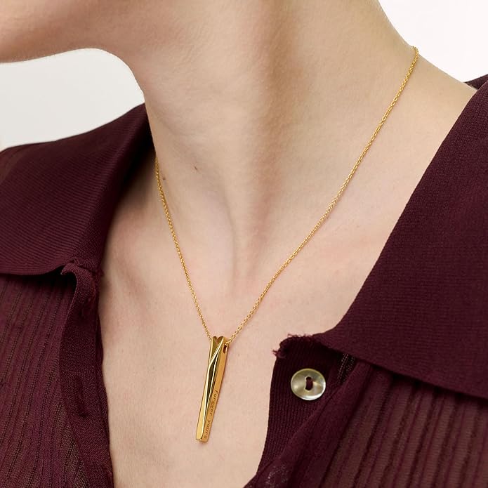 OAK & LUNA - Personalized Pillar Bar Necklace with Diamond Options - Custom Inscription Engraved Pendant - Up to 4 Names - Jewelry Gift for Women, Her, Mother For Mother's Day, Christmas