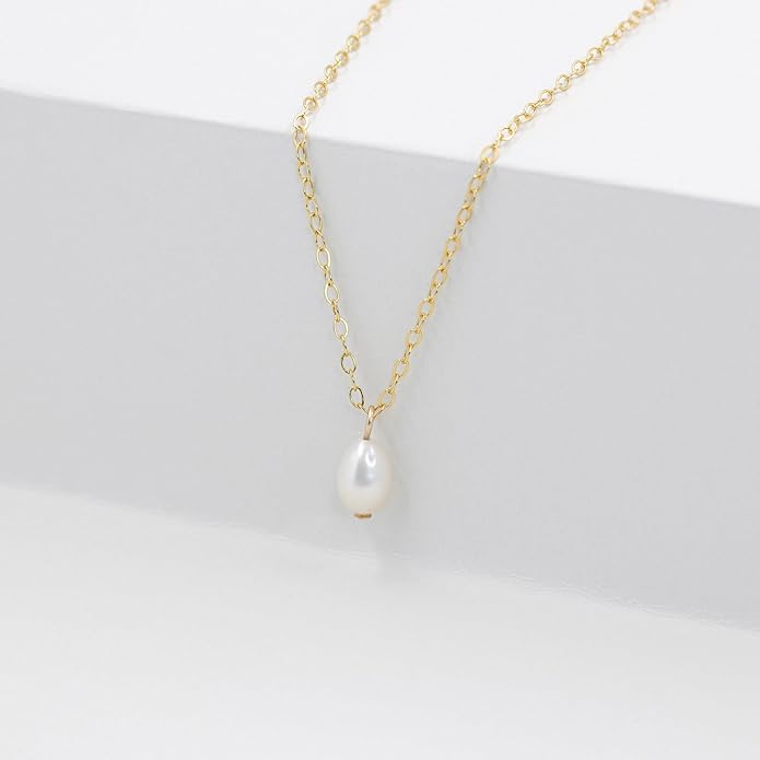 Gold Pearl Necklaces for Women Trendy 14k Gold Plated Dainty Necklace Simple Pearl Drop Single Charm Pendant Necklace Women's Jewelry Best Friend Birthday Gifts Gold Jewelry for Women