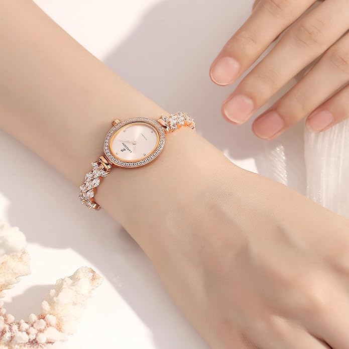 LANZOOM Retro Women's Quartz Watch - Stainless Steel case,Gold Filled, Ideal Gift for Holidays and Special Occasions.