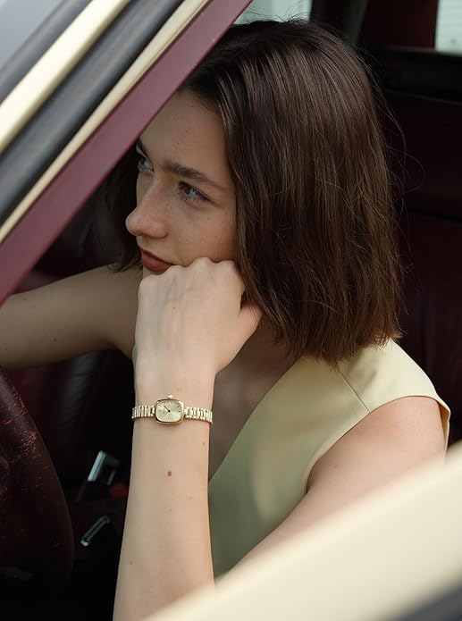 Gold Watches for Women Vintage Ladies Wrist Watches Stainless Steel Dainty Small Gold Watch with Link Removal Tools and Gift Box for Women and Love Ones