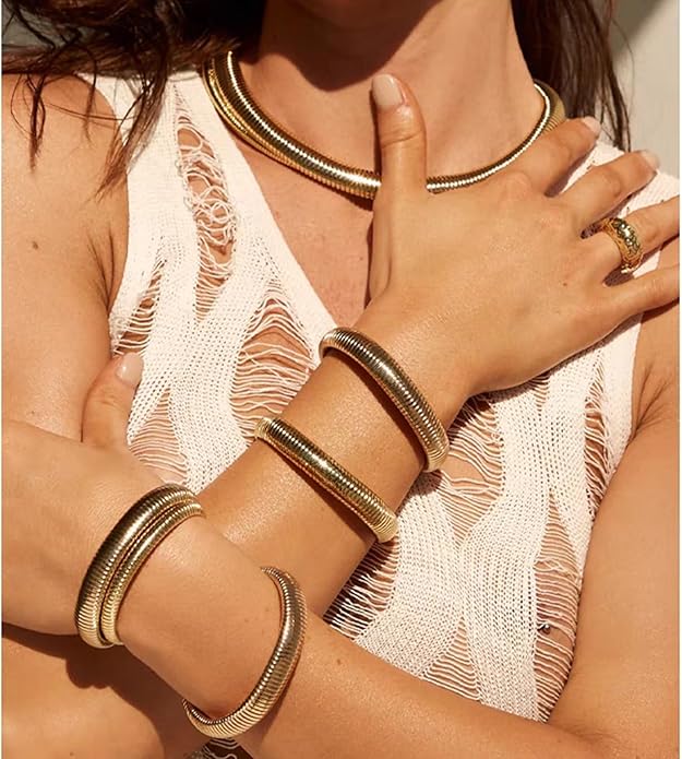 18K Gold Plated Bracelets for Women Gold Bangles for Women Chunky Bangle Bracelets for Women Bracelets Stack Tarnish Free Bangle Set of 3 for Women Accessories for Her Gifts