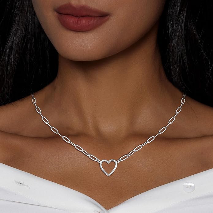 Cute Heart Necklace for Women Gold/Silver Plated Heart Pendant Choker Necklaces Tendy Love Heart Chain Necklace Dainty Gold/Silver Necklace Jewelry Gifts for Women