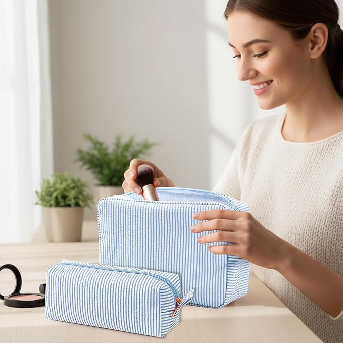 Sanwuta 2 Pcs Makeup Bag Set Seersucker Cosmetic Bag for Women Cute Stripe Travel Toiletry Organizer Aesthetic Preppy Storage Pouch for Girls Wedding Bridesmaid Valentine's Day Gifts(Light Blue)