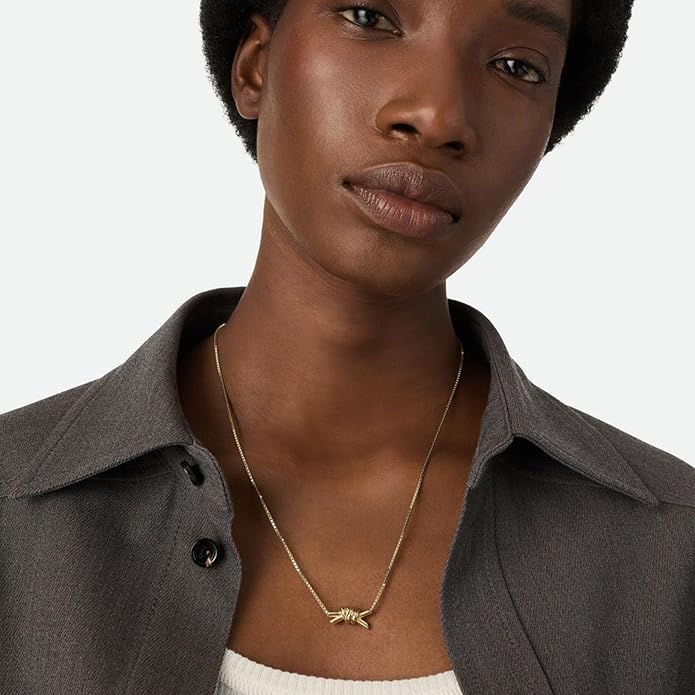 Gold Knot Pendant Necklace for Women Dainty Gold Necklace Love Knot Necklace Statement Jewelry