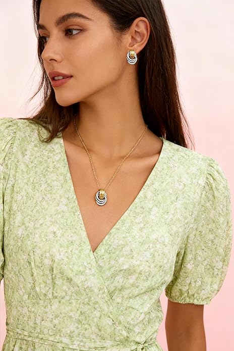Gold Knot Pendant Necklace for Women Gold Statement Geometric Necklace Dainty Link Choker Necklace Trendy Jewelry Accessories
