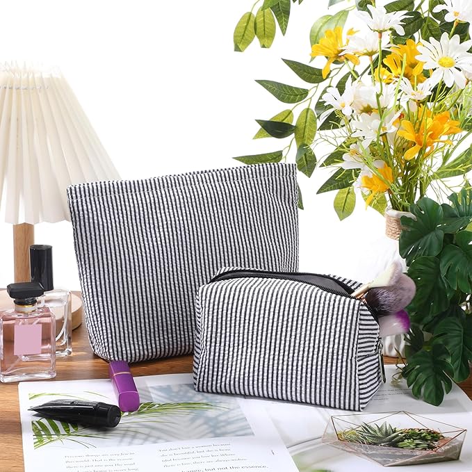 2 Pieces Makeup Bag Set Cute Cosmetic Pouch for Women Seersucker Travel Toiletry Bag Preppy Small Makeup Purse Pouch Aesthetic Skincare Brushes Storage Organizer for Christmas Women(Black)