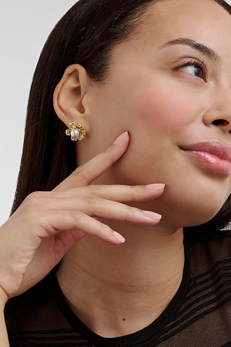 Ted Baker London Dara Daisy Pearl Stud Earrings for Women (Gold/Pearl)