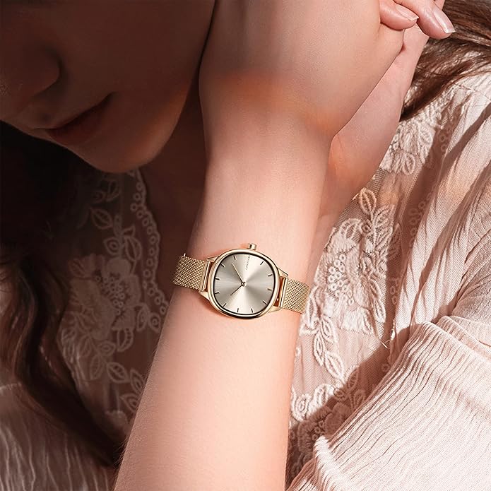 LANZOOM Retro Women's Quartz Watch - Stainless Steel case,Gold Filled, Ideal Gift for Holidays and Special Occasions.