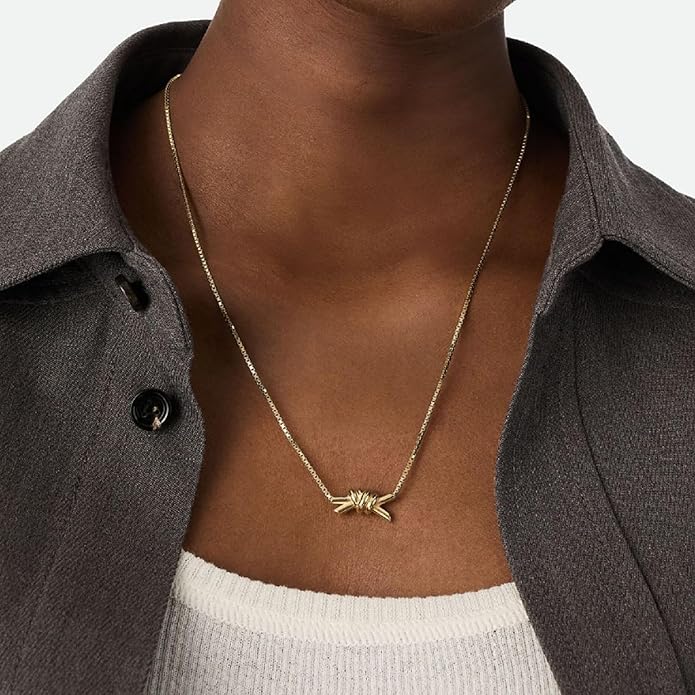 Gold Knot Pendant Necklace for Women Dainty Gold Necklace Love Knot Necklace Statement Jewelry
