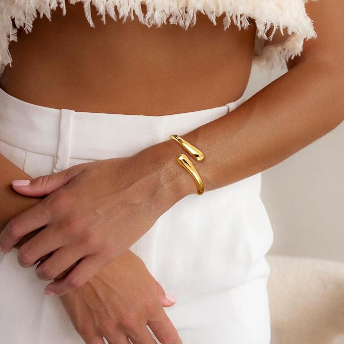 Gold Bracelets for Women Trendy - 14K Gold Plated Bangle Bracelet Chunky Adjustable Twist Cuff Gold Bracelet Non Tarnish Waterproof Jewelry for Women Gifts