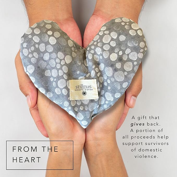Weighted Heart Eye Pillow with Organic Lavender & Flaxseed – Relaxation Gift for Women, Meditation Tool, Mindful Rest, Cooling Eye Mask, Wellness Self-Care Kit